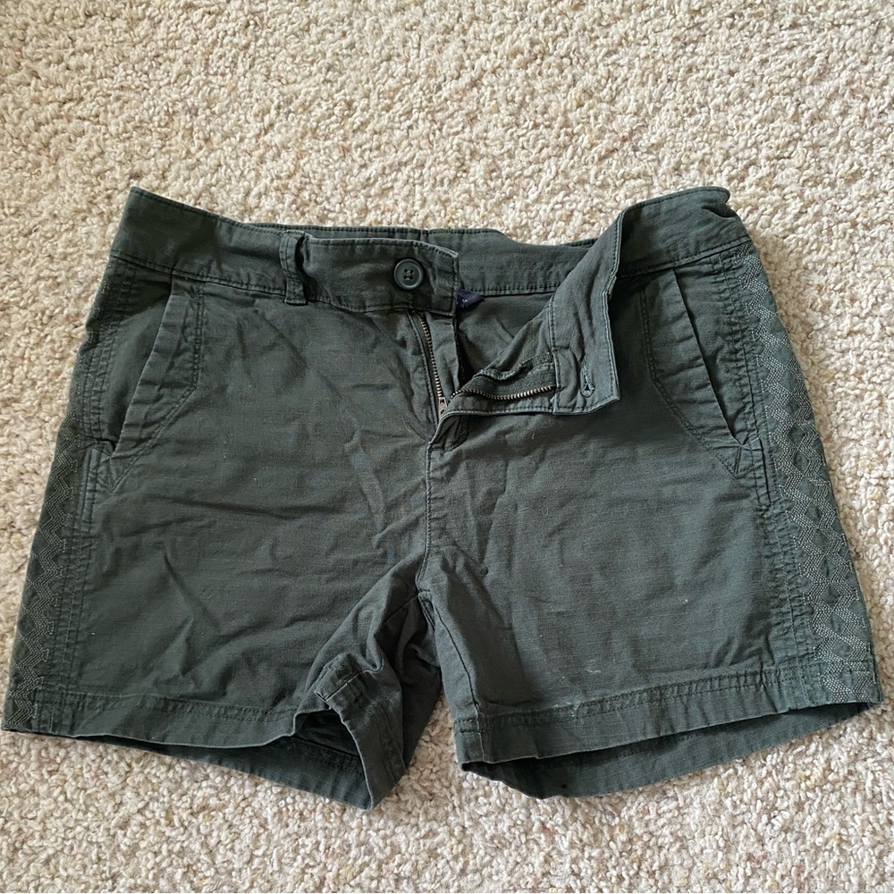 EU Eddie Bauer Green Side Stripe Hiking Shorts